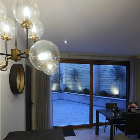 Brand New! Large & Luxurious Mews In 4! * دبلن